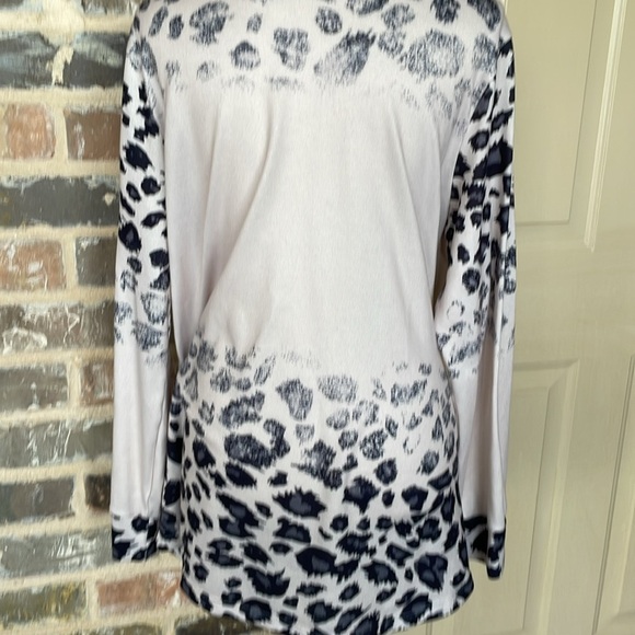 Tickled Teal Marley Tunic Sweater in Ombré Leopard Long Sleeve Lightweight Long - Picture 6 of 13